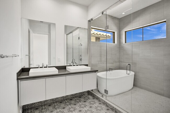 Building Photo - 8120 NW 43rd St