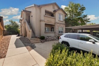 Building Photo - Updated 2-Bed, 2-Bath Condo Just 15 Minute...