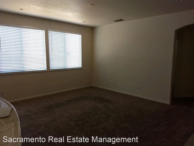 Building Photo - 4 br, 3 bath House - 867 Keely Drive