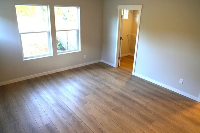 Foto del edificio - New 3 bed 2.5 Bath Townhome Ready for You!