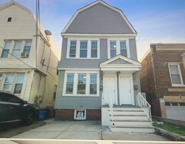 Front door - 279 Boyd Ave