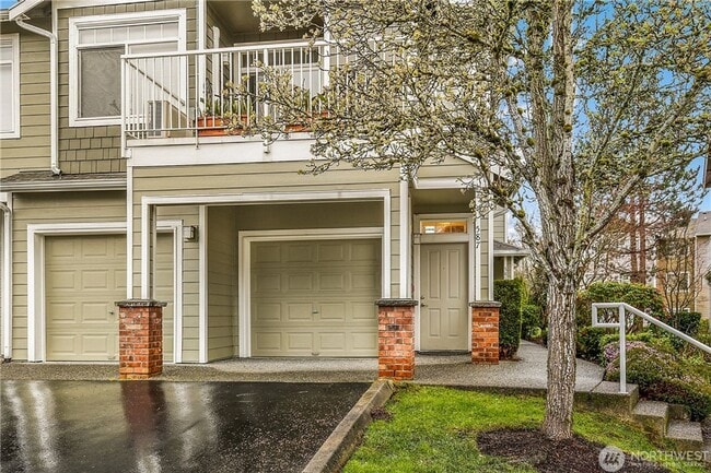 Sammamish 2 Bed 2 Bath - Sammamish 2 Bed 2 Bath House