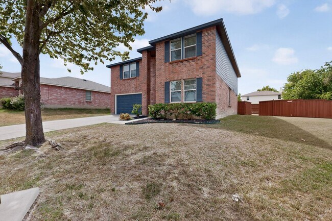 Foto del edificio - 5317 Gingerwood Dr