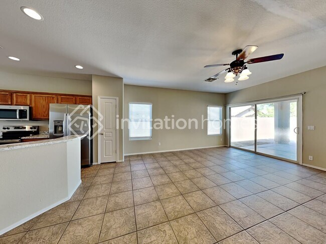 Foto del edificio - 109 N 118th Ln