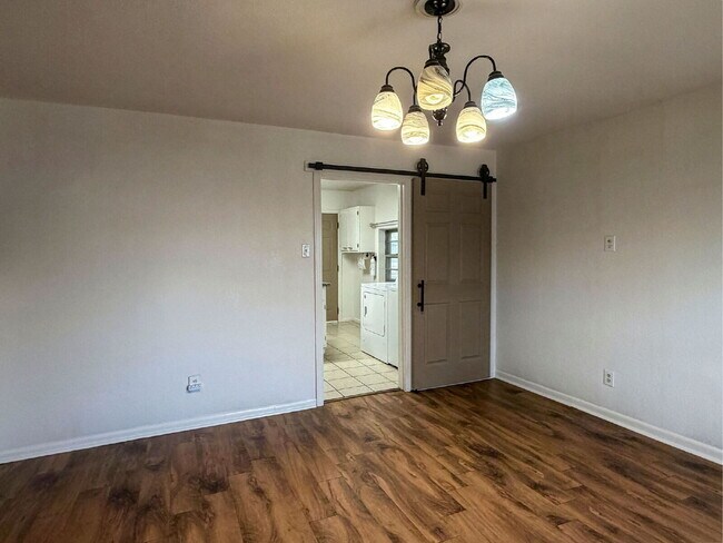 Foto del edificio - 3221 Emory St