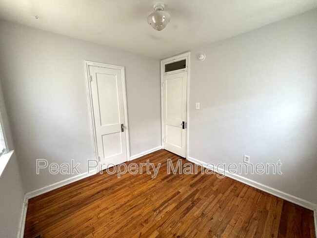 Foto del edificio - 1518 Carter St