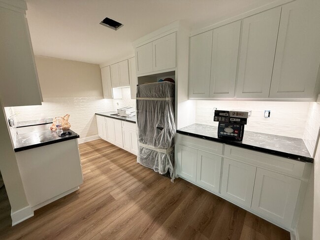 Kitchen - 991 6th Street