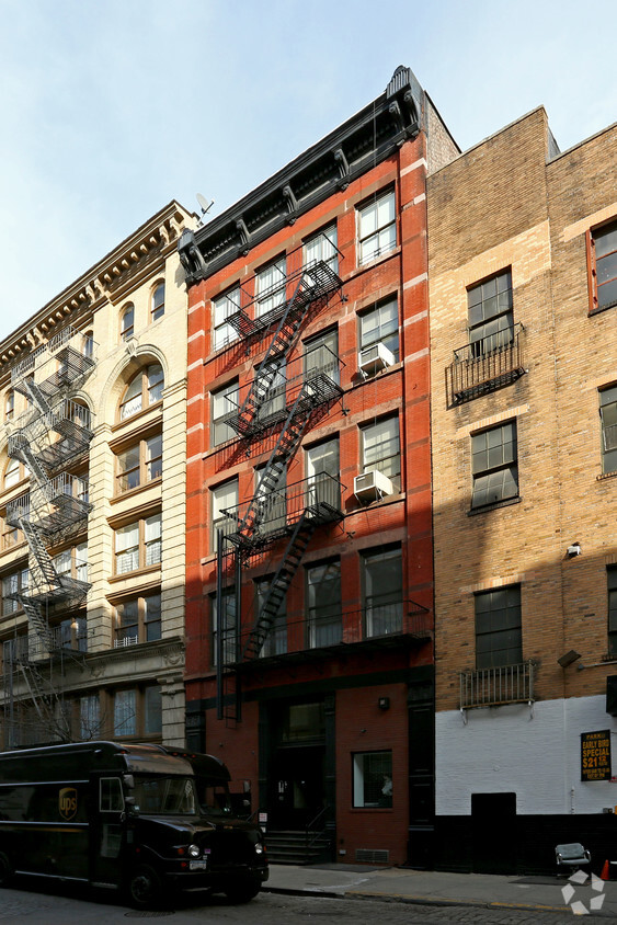 Primary Photo - 12 Wooster St
