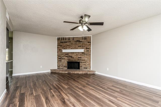 Building Photo - 1509 Larchmont Dr