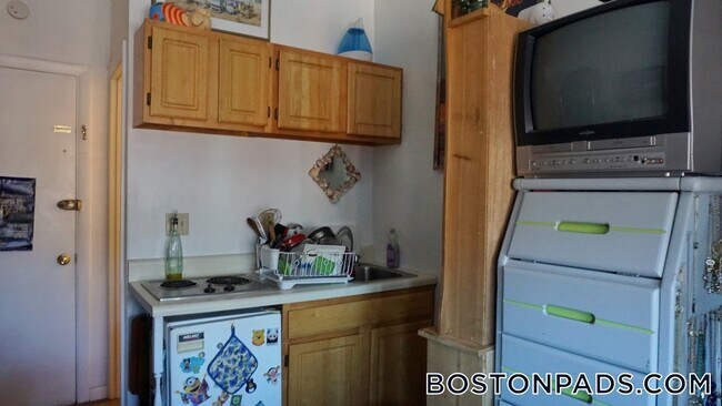 Foto del edificio - 248 Newbury St