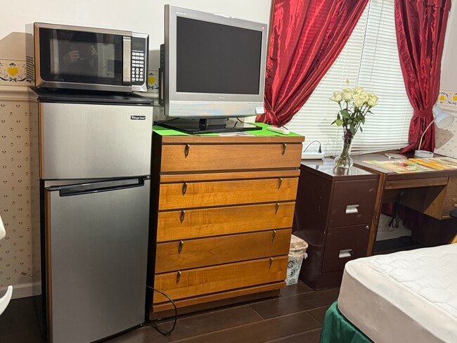 Foto del edificio - 1234 Summerfield Dr