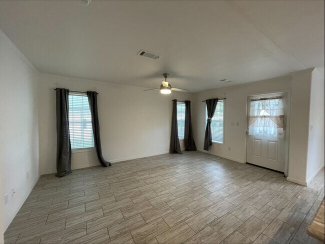 Foto del edificio - 4 Harbor Cove Ct