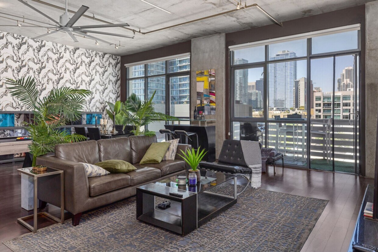Primary Photo - Gorgeous Loft Downtown San Diego!