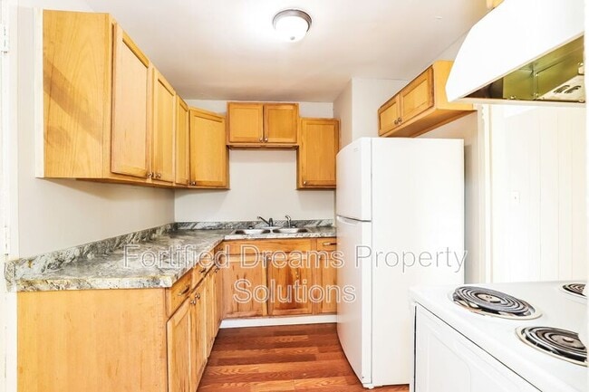 Building Photo - 3614 Yale Ave