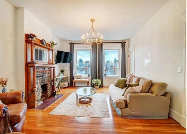 Living Room - 336 Milton St