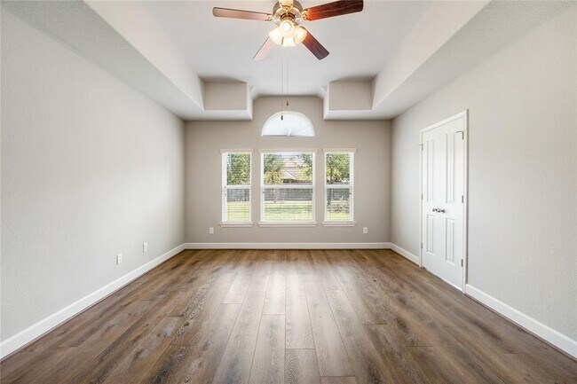 Building Photo - 12210 Briarwood Cove Cir
