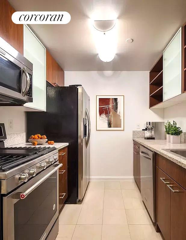Building Photo - 535 W 23rd St