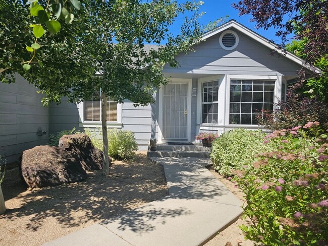 Building Photo - Southwest Reno Hidden Gem - Stunning Back ...