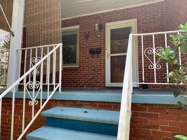 Building Photo - 106 Azalea Dr