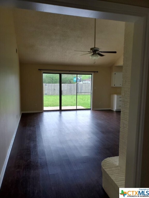 Building Photo - 405 Bedivere Dr