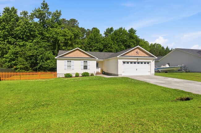 Foto del edificio - 211 N Windy Ridge Rd