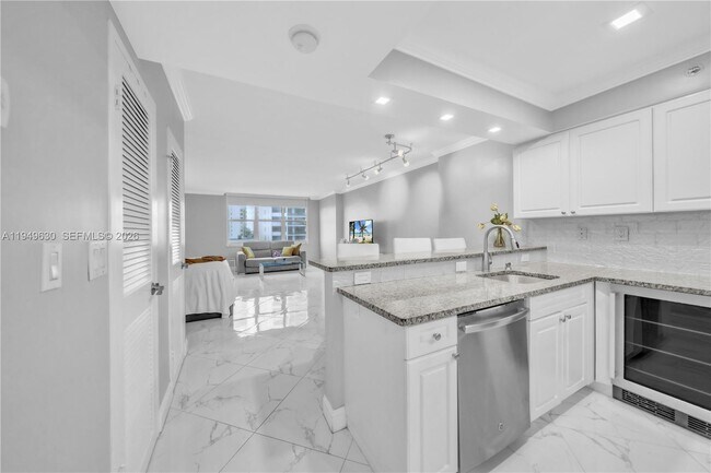 Foto del edificio - 2501 S Ocean Dr