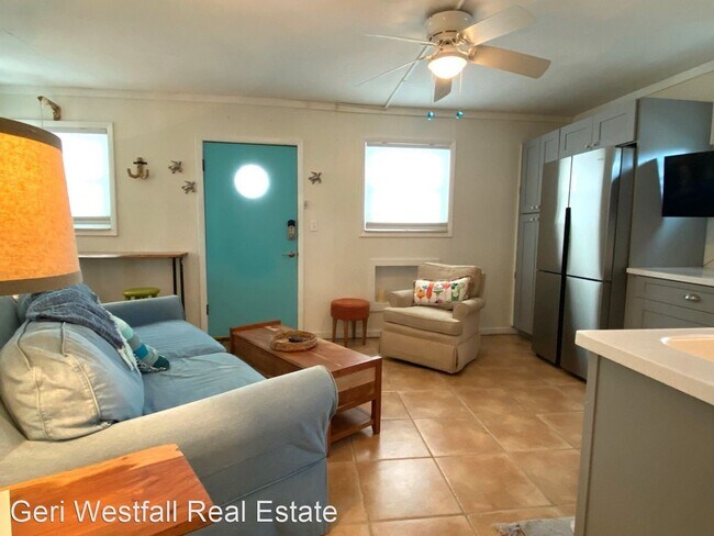 Foto del edificio - 1 br, 1 bath House - 1167 Ocean Shore Blvd...