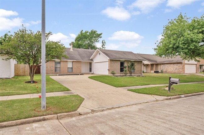Building Photo - 6531 Vanlynn Ln