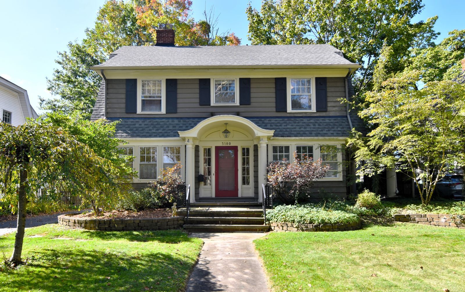 3180 Chadbourne Rd Shaker Heights, OH 44120 – photo 1