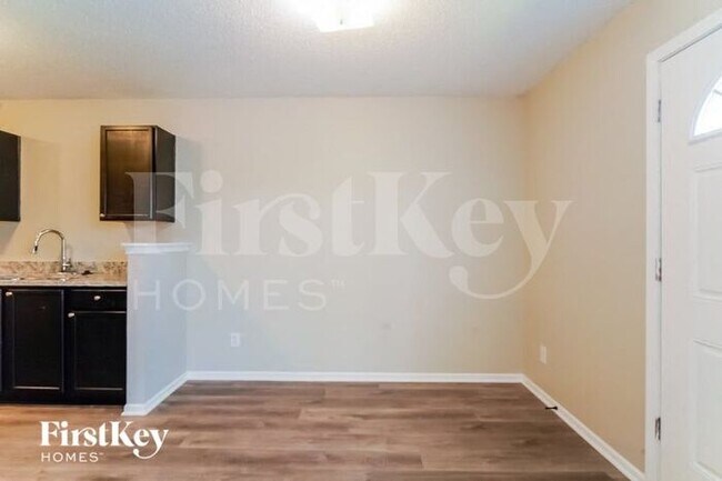 Building Photo - 6514 Redland Way