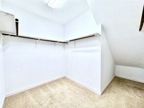 Building Photo - 2514 Deerwood Heights Ln