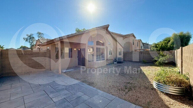 Foto del edificio - 1788 E Oakland St