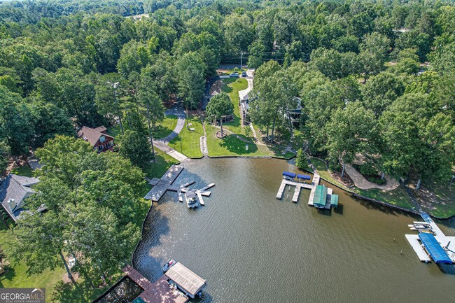 Building Photo - 375 Arrowhead Trail
