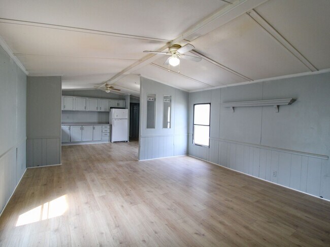 Foto del edificio - Country Setting and Convenient to Pulaski, TN