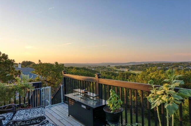 Foto del edificio - 20504 National Dr