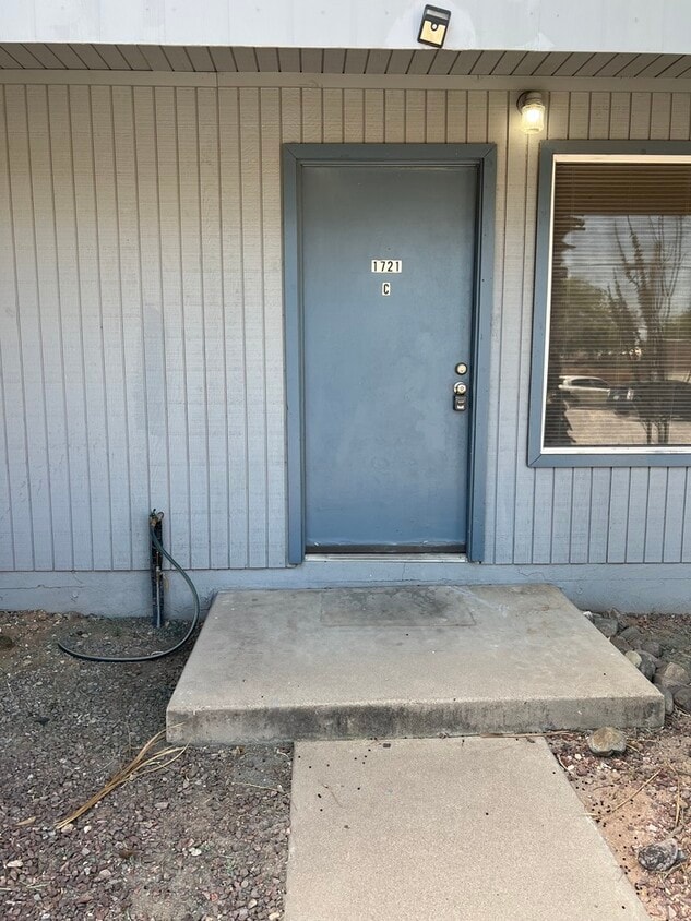 Photo - 1721 E Glenn St C