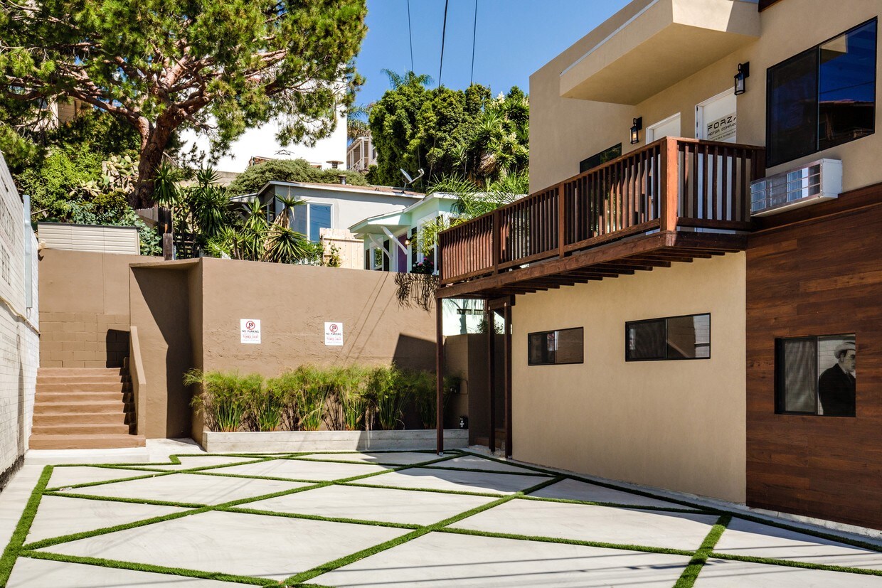 Foto principal - 3351-3355 India St