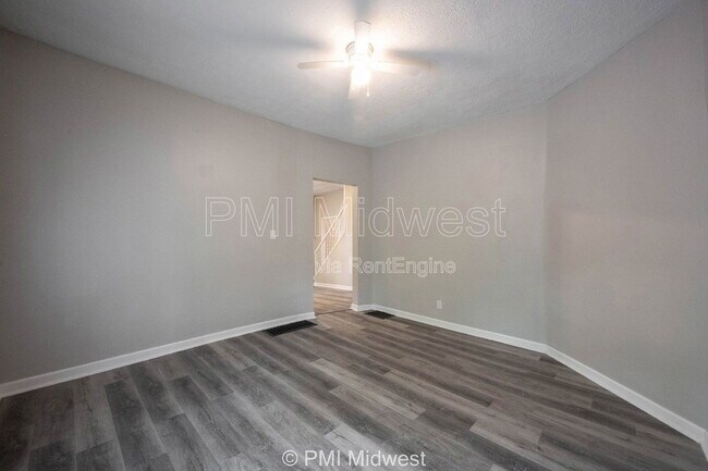 Building Photo - 623 Orange St