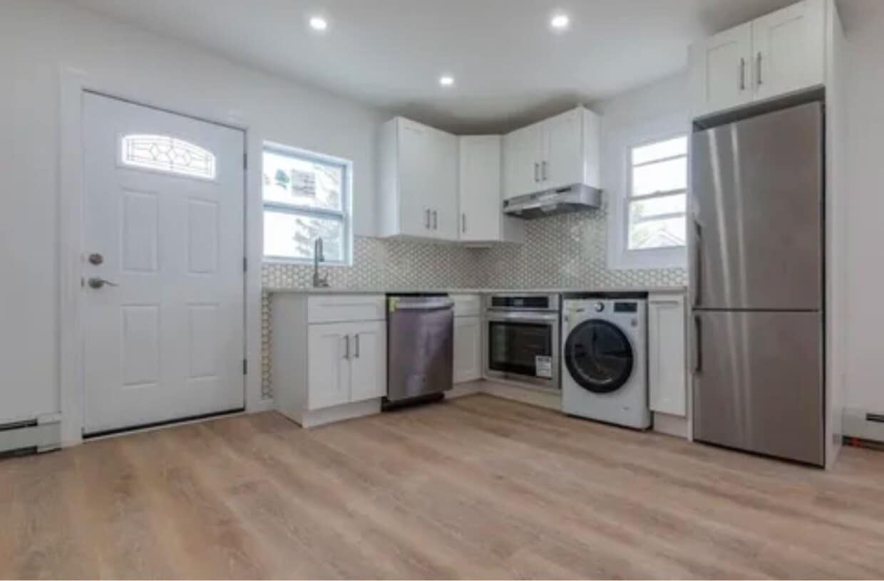 Photo - 205 Ives Street