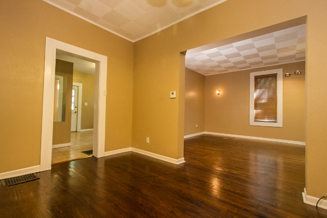 Foto del edificio - 571 Angella St