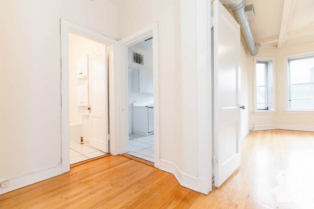 Foto principal - 710 W Buckingham Pl