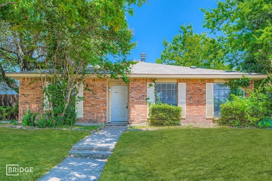 Primary Photo - 9117 Fairmont Cir