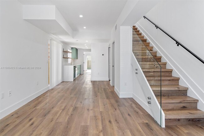 Foto del edificio - 6335 SW 60th Ave