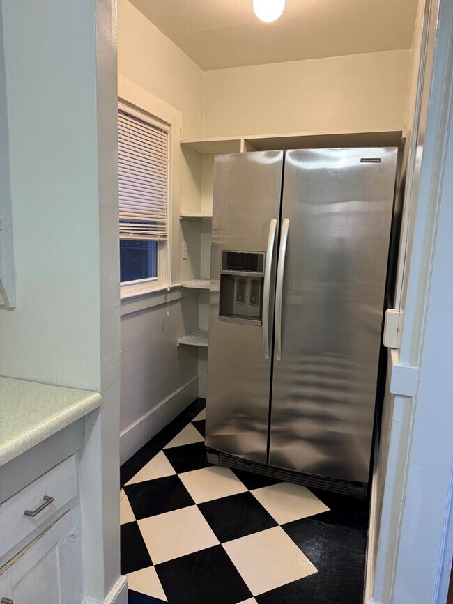 Foto del edificio - Cozy 2 bed 1 bath available now!