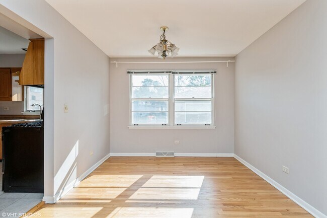 Foto del edificio - 220 W Gartner Rd