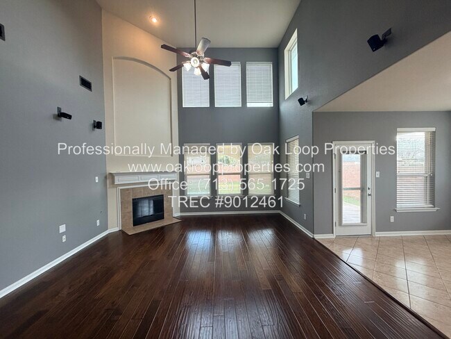 Foto del edificio - 2709 Autumn Falls Dr