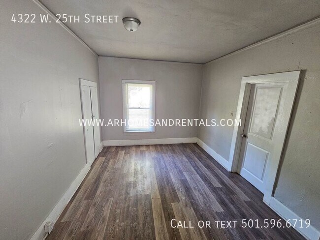 Building Photo - 4322 W 25th St
