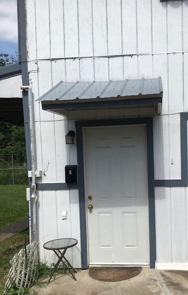 Foto del edificio - 3818 Hamid Blvd