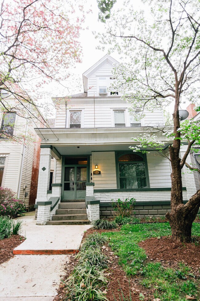 Foto del edificio - 1324 Highland Ave