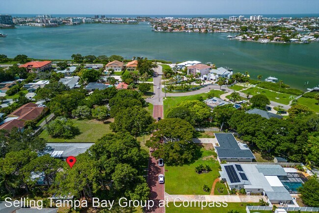 Foto del edificio - 2 br, 2 bath House - 662 Villa Grande Ave